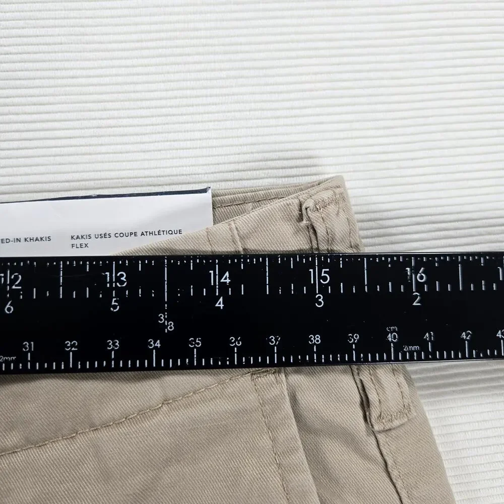 NWT American Eagle Athletic Fit Lived In Khakis Casual‎ Pants Men's Size 30